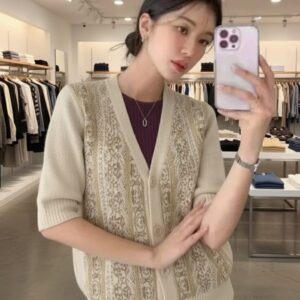 WOMEN WINTER WEAR SWEATER || WOMEN CARDIGAN || WOMEN BUTTON ROUND NECK SWEATER || LADIES KOTI || LADIES SWEATER || LADIES CARDIGANS || WOMEN JERSAY || WINTER COAT ||