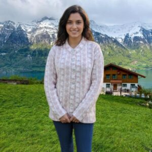 Pretty Graceful Women Sweaters